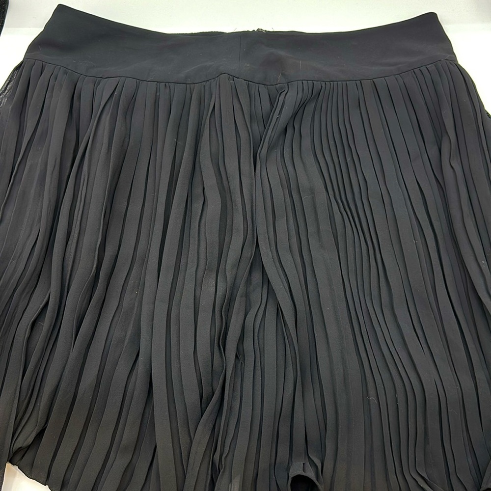 Loft Black Pleated Mini Skirt | Size: 14p